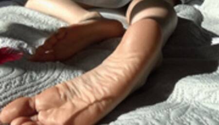 Christine feet tickling with a feather