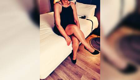 Blacked MILF addicted to BBC surprised for a soft bondage