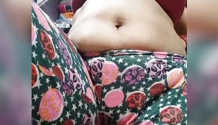 Indian hot model big boobs nude showing in home made dirty talk for sex