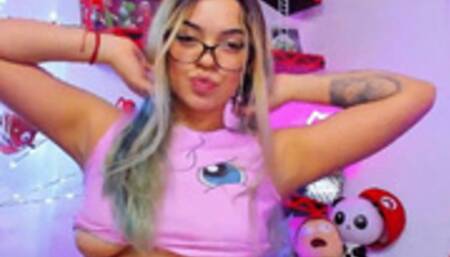 The most popular tits on the entire internet have arrived