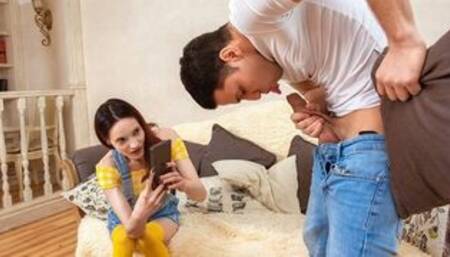 SISPORN Tricky guy has a nice twosome with the pretty naive