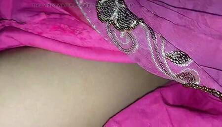 This is Ratnavali Bhabhi's first video, watch this video carefully