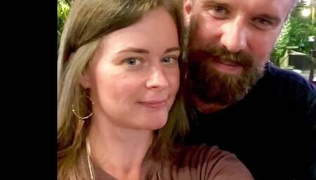 Cute girlfriend gets slutty on his cock