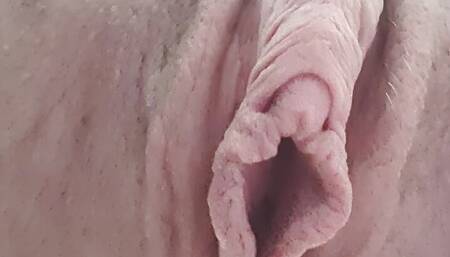 Ftm jerks off and shows you her pussy