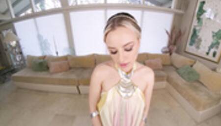 Anna Claire Clouds As STAR WARS Princess Amidala Needs Jedi Fuck