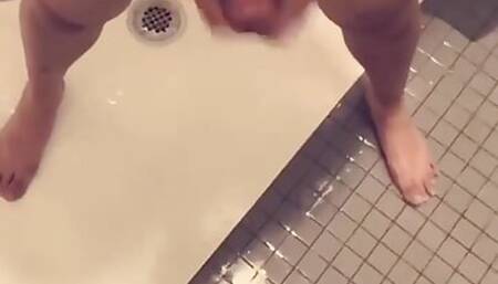 MY EX JACKING OFF IN GYM SHOWER