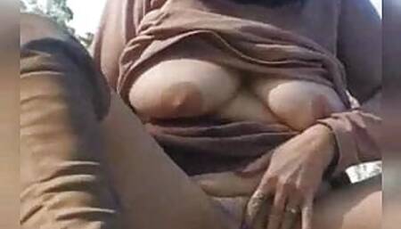Titty Flash Dogging my pussy