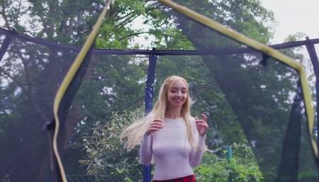 WowGirls - Leila Fiore - Jumping Sessionwith Leila