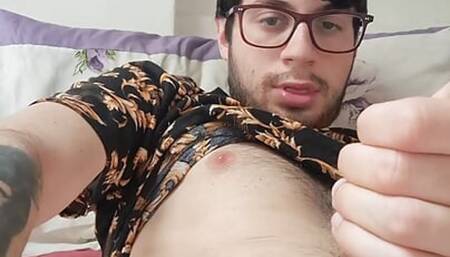 This Italian boy's cock produces cumshot