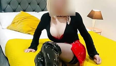 Showing of my legs and boobs in the hotel as i am bored and horny x - UKsexylegsTV