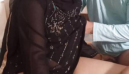 Dost ki muslim maa ko jabardasti pel diya, hindu land ki peyasi thi badi gaand waali muslim aunty