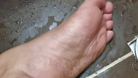 Cumming on my sole
