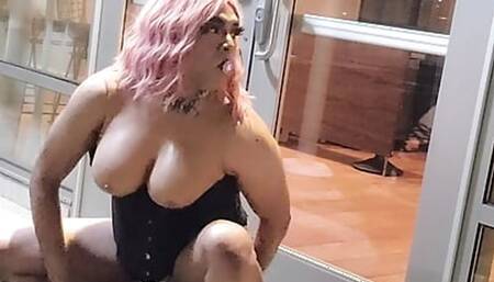 Pinkyfoot risky handsfree masturbation and edging in front of a public hotel