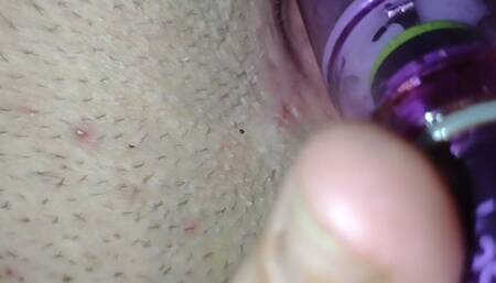Close-up masturbation. Make sure you are alone, and/or have headphones or mute before viewing