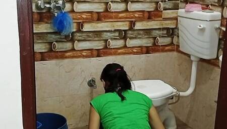 Left My Step Sister's Friend in The Bathroom