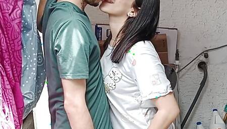 Beautiful and horny vayolet loves to have the cock inside her pussy while they are alone at home - Porn in Spanish