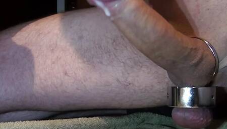 Young twink cums with ballstretcher and fleshlight!