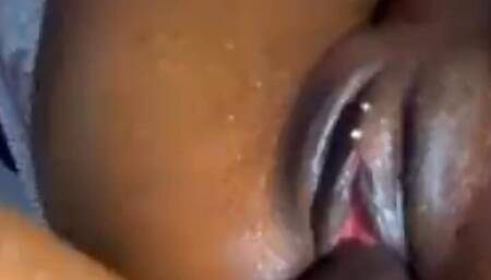 Delicious squirting woman she can no longer stop enjoying a hot Fuck in the morning with my best friend tease.