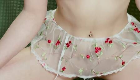 Homemade solo amateur dildo ride