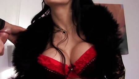 The Butts Of Aletta Ocean And Amanda Bleack Get Tag Teamed