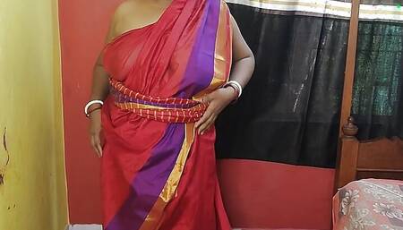 Indian sizzling mom showing her juicy pussy in red sharee