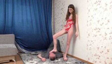 Long-legged teen girl in bodysuit stomps on guy's face, vf2675h 720p