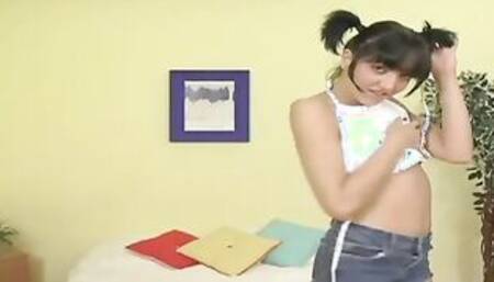 STRIP AND PLAY FOR GIRLS ONLY - HELLIZABETH Bimbo two