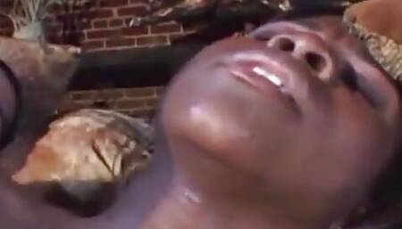 Super sexy black ladie