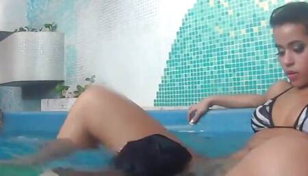 Underwater pussy licking