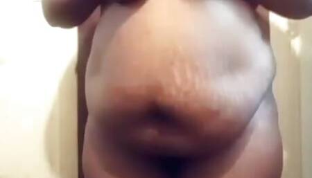 Shaking those big ole titties