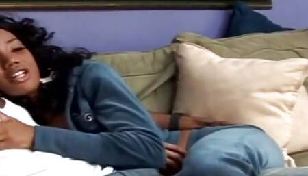 Kapri Styles And Nadi Phuket Have An Anal Threesome.