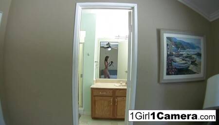 Kirra Lynne alone with her camera