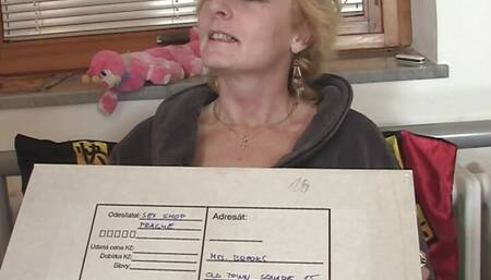 Two delivery boys nail small tits blonde granny