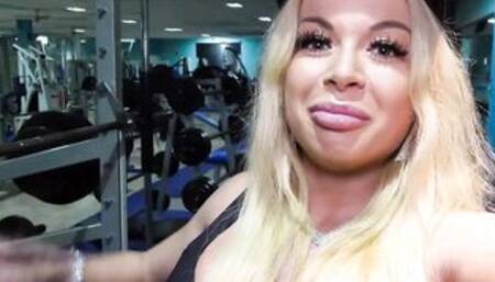 Big Boobed blonde femal Bodybuilder tricked by a User for a screwed