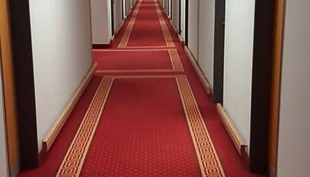 Hotel Walk in Weltlook