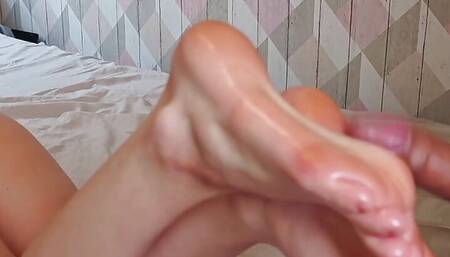 He came on my soles! Again! Cumshot on soles
