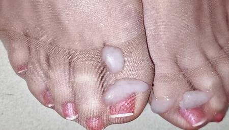 Cum on pearl france toenails in nylon