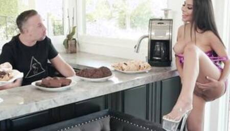 Jerking The Morning Shift Sex Video With Lela Celeb, Keiran Lee - Brazzers Official