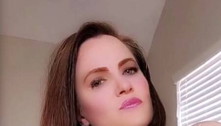 Closeup of MILF Nikki Dildo Fucking Her Unshaven Pussy