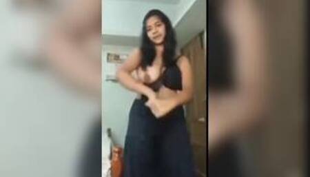 Hot desigirl removing dress full video senting to boyfriend