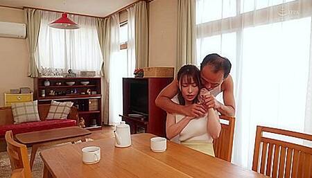 [cawd-428] 7 Days During Return To Home, Indulged In Comforting Dense Sex With Big Dick Adulterous Father-in-law Beside Her Sexless Husband For 2 Years Mayuki Ito Scene 5 P1