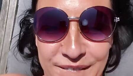 Sunny afternoon ... with the neighbor