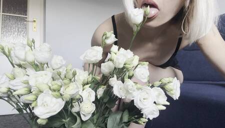 Your white roses and my juicy pussy