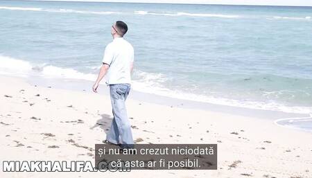 Inveigling Mia Khalifa at babe video