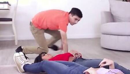 Game On Stepmom - S18:E10