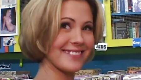 Riley Brooks blowjob and fucking by nerd guy