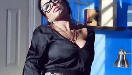 Movie Class Coochie Sex Tape With Xander Corvus, Romi Rain - Brazzers Official