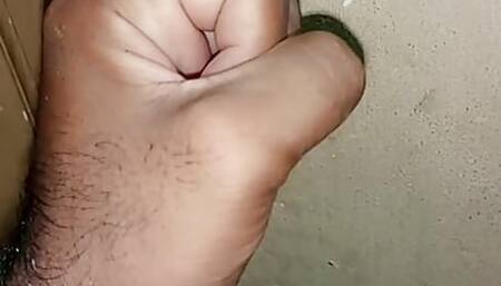 Hand practice sex with bhabhi full budi ma lun dala