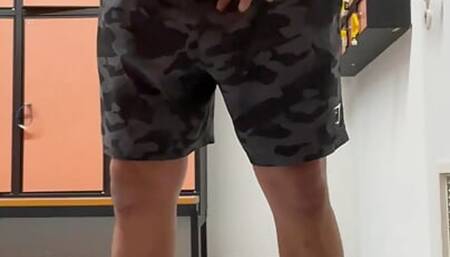 Gym lockerroom cumshot