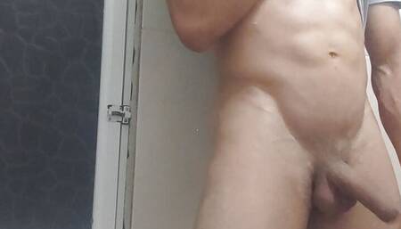 it's so sexy jerking my dick